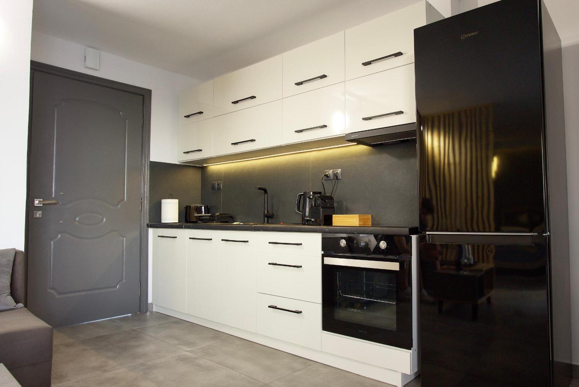 Kiriakos Apartment กาลามาตา ภายนอก รูปภาพ