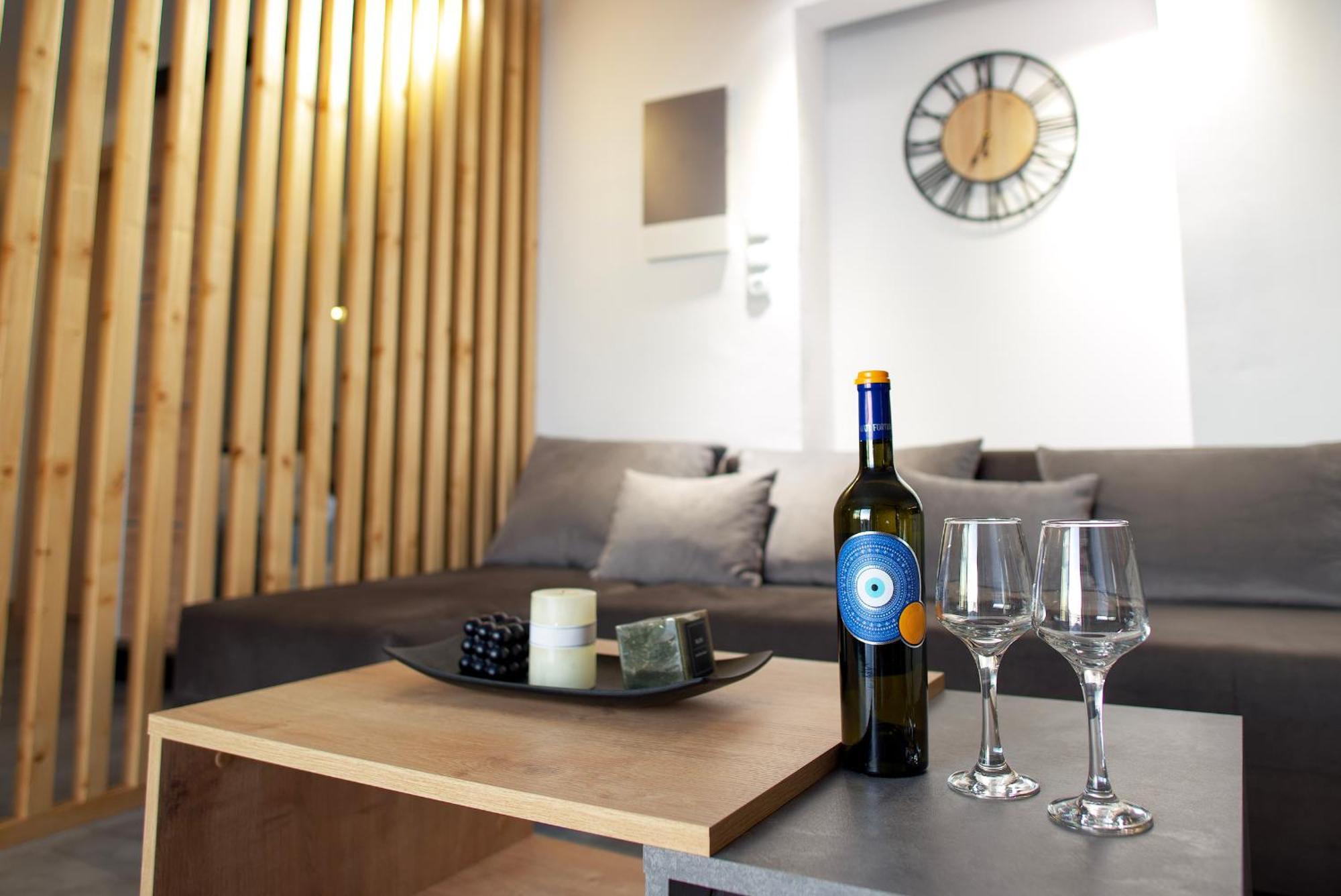 Kiriakos Apartment กาลามาตา ภายนอก รูปภาพ